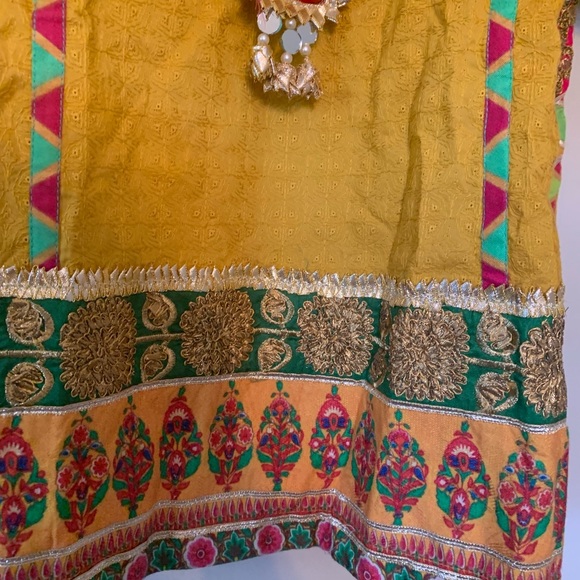 Zahra Ahmad Pakistani outfit STITCHED 3 pc - Picture 4 of 8